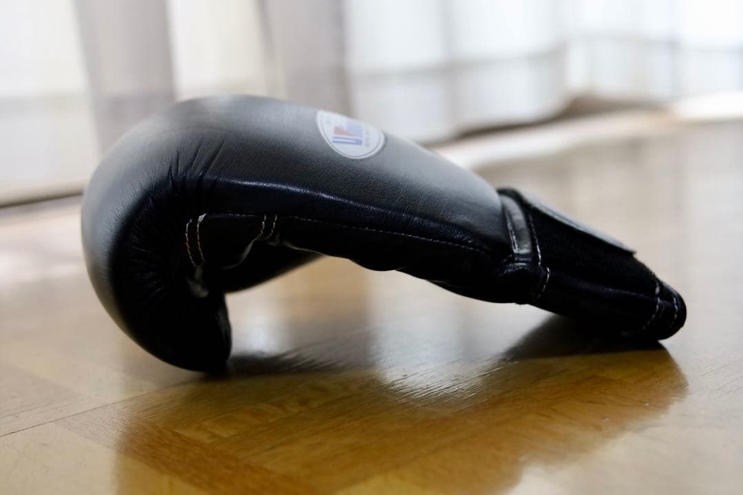 Winning グローブ 8oz 半月使用 美品 トレーニング向け