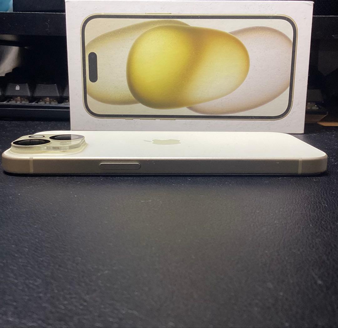 Apple iPhone 15 256gb イエロー　ジャンク品