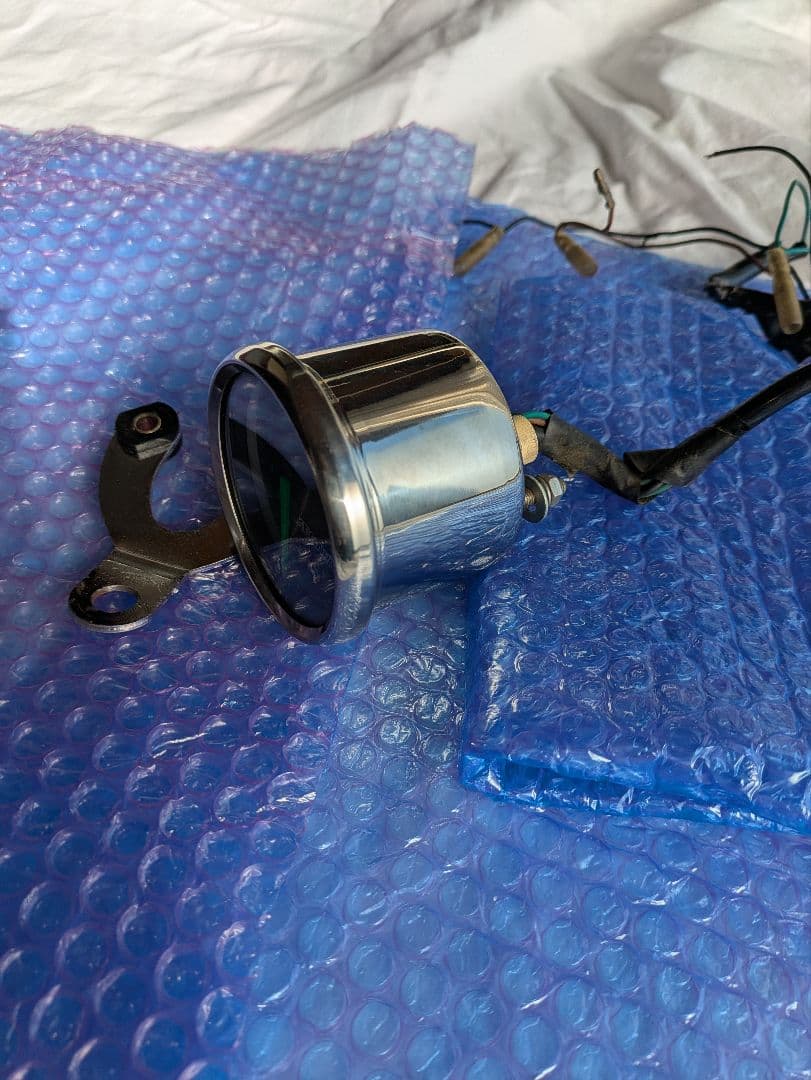 TAKEGAWA 緑色丸型メーター 取り付け金具付き