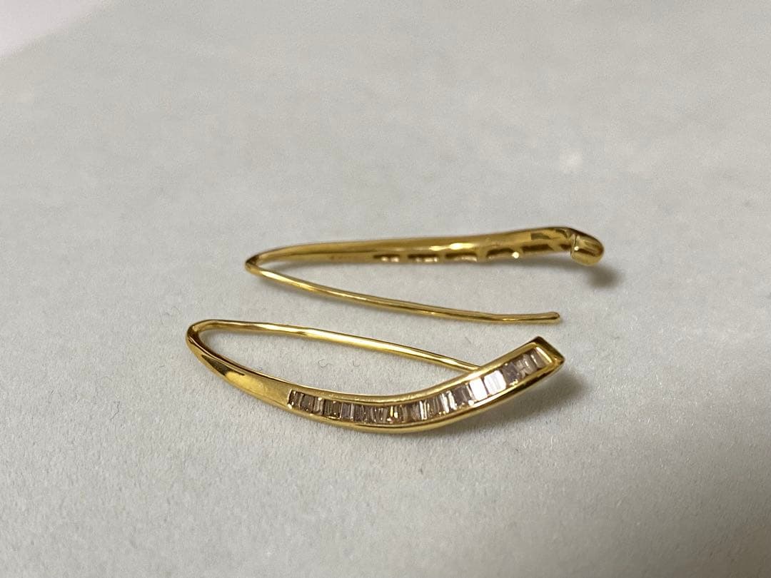 K18YG ブラウンダイヤモンド ピアス テーパー　0.30ct