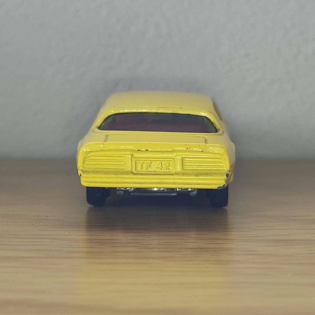 TOMICA　トミカ　ポンティアック　ファイヤーバード　黄色　箱付き
