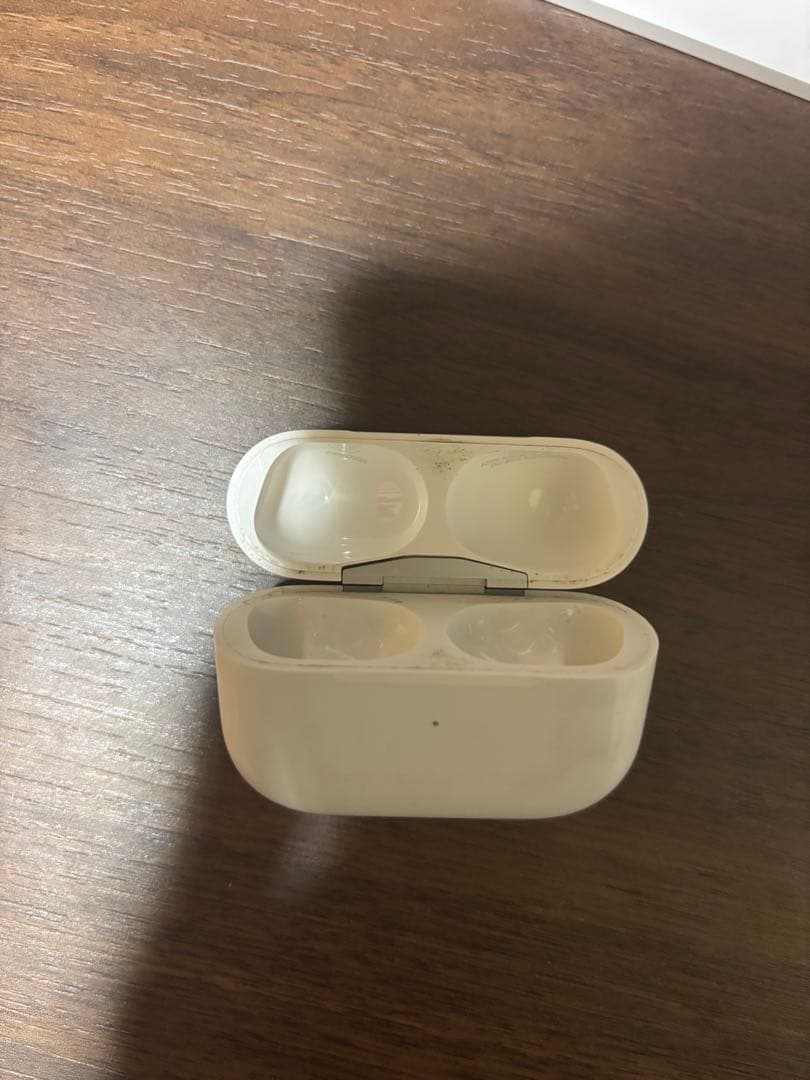 AirPods Pro 2本体 + 充電ケース + USB-Cケーブル