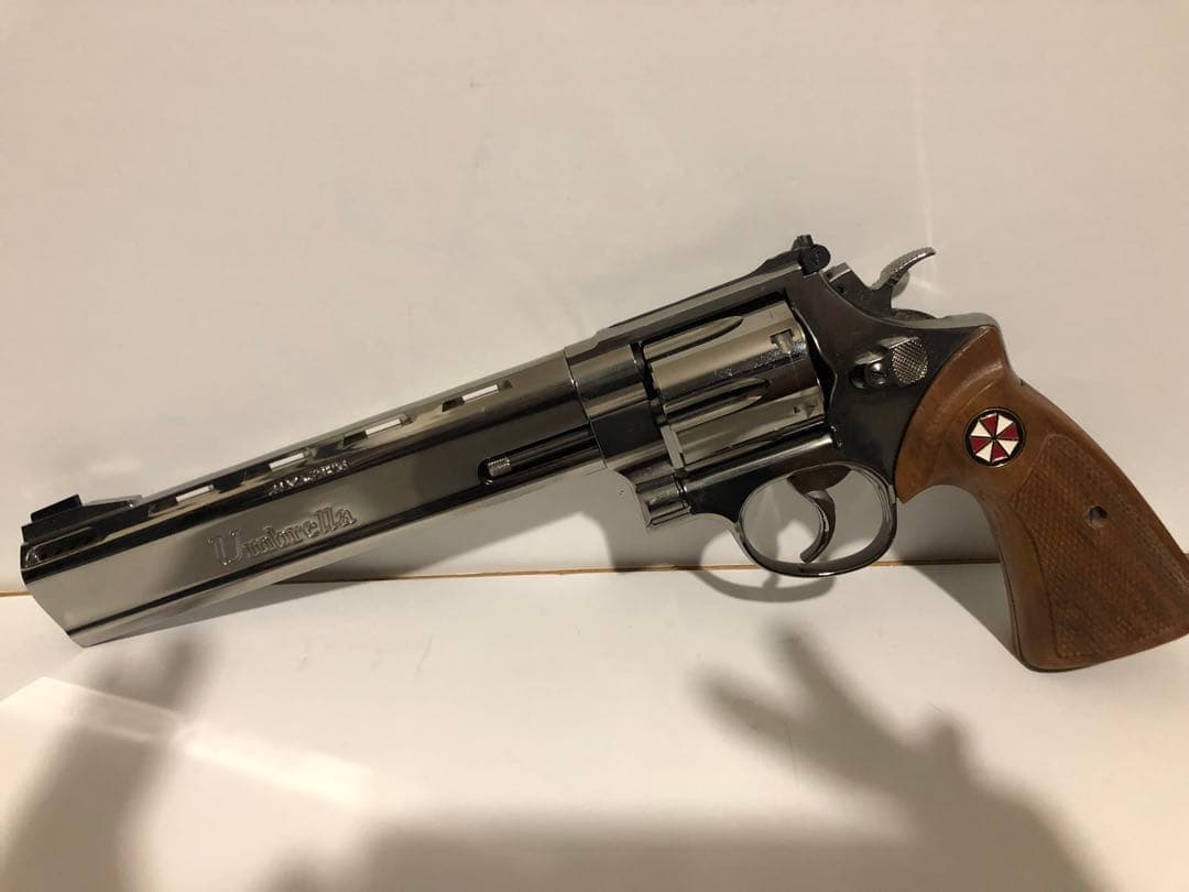 タナカ　アンブレラ　マグナムリボルバー　6インチ　ガスリボルバー　バイオハザード