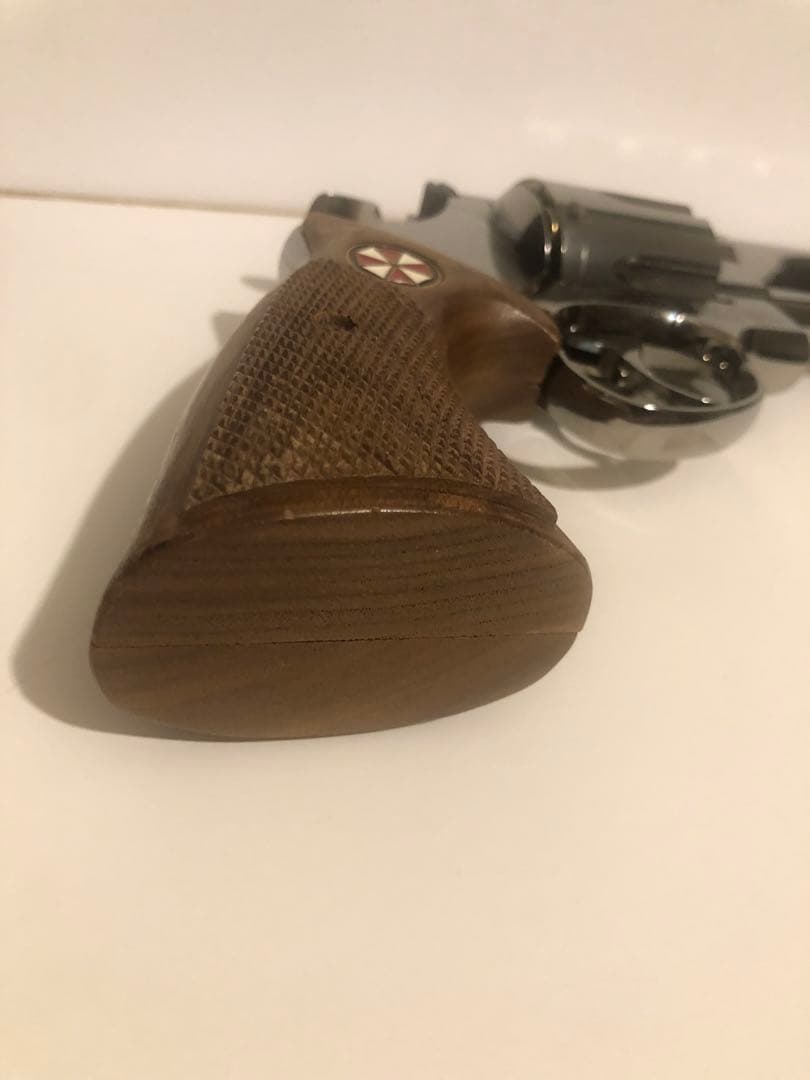 タナカ　アンブレラ　マグナムリボルバー　6インチ　ガスリボルバー　バイオハザード