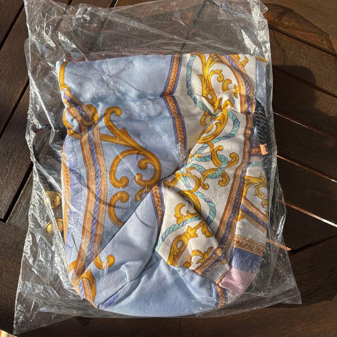 セリーヌ；シルク巾着