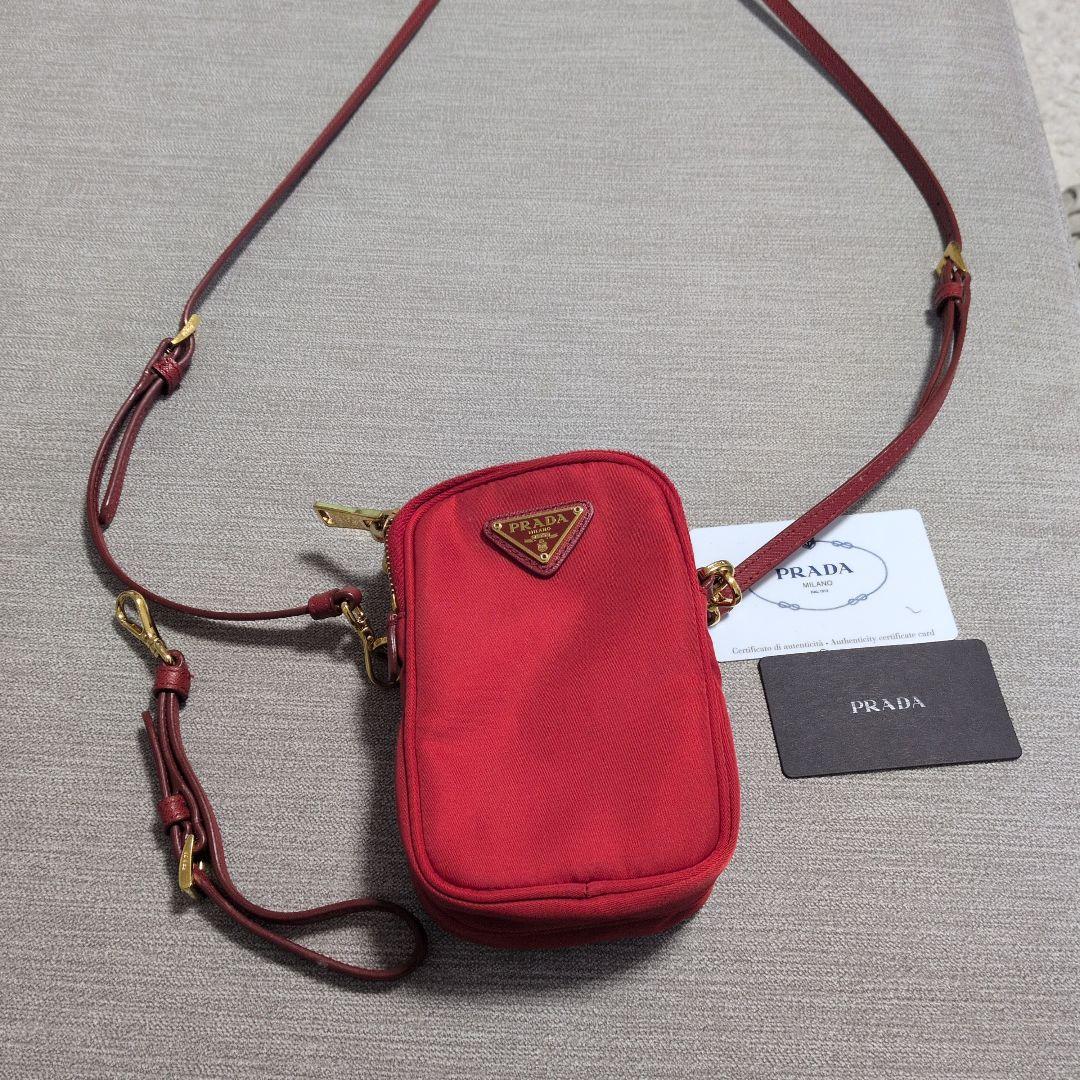 ☆PRADA レッド ショルダーバッグ☆　正規