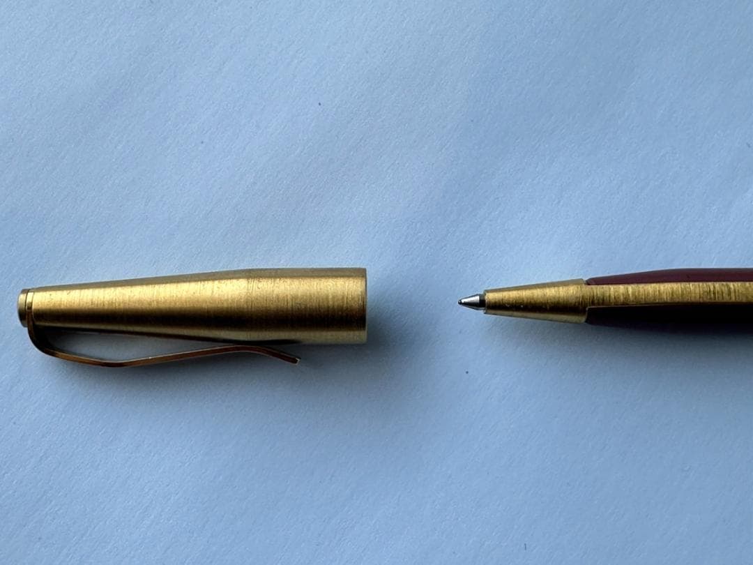 三菱鉛筆　LAYERED(レイヤード)　バーガンディ　ポスタルコ