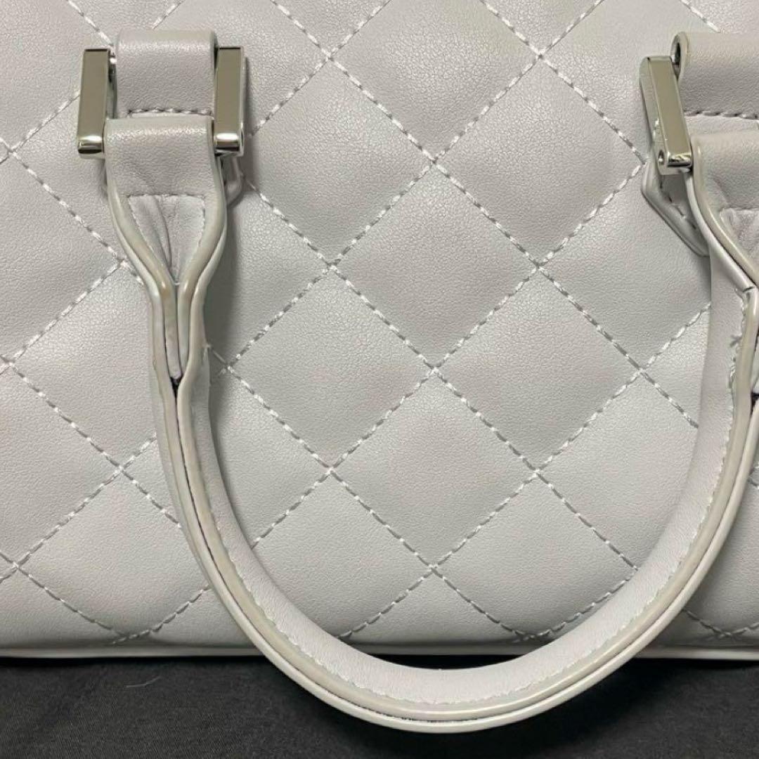 pium ハートポーチ付きキルティングボストンバッグ