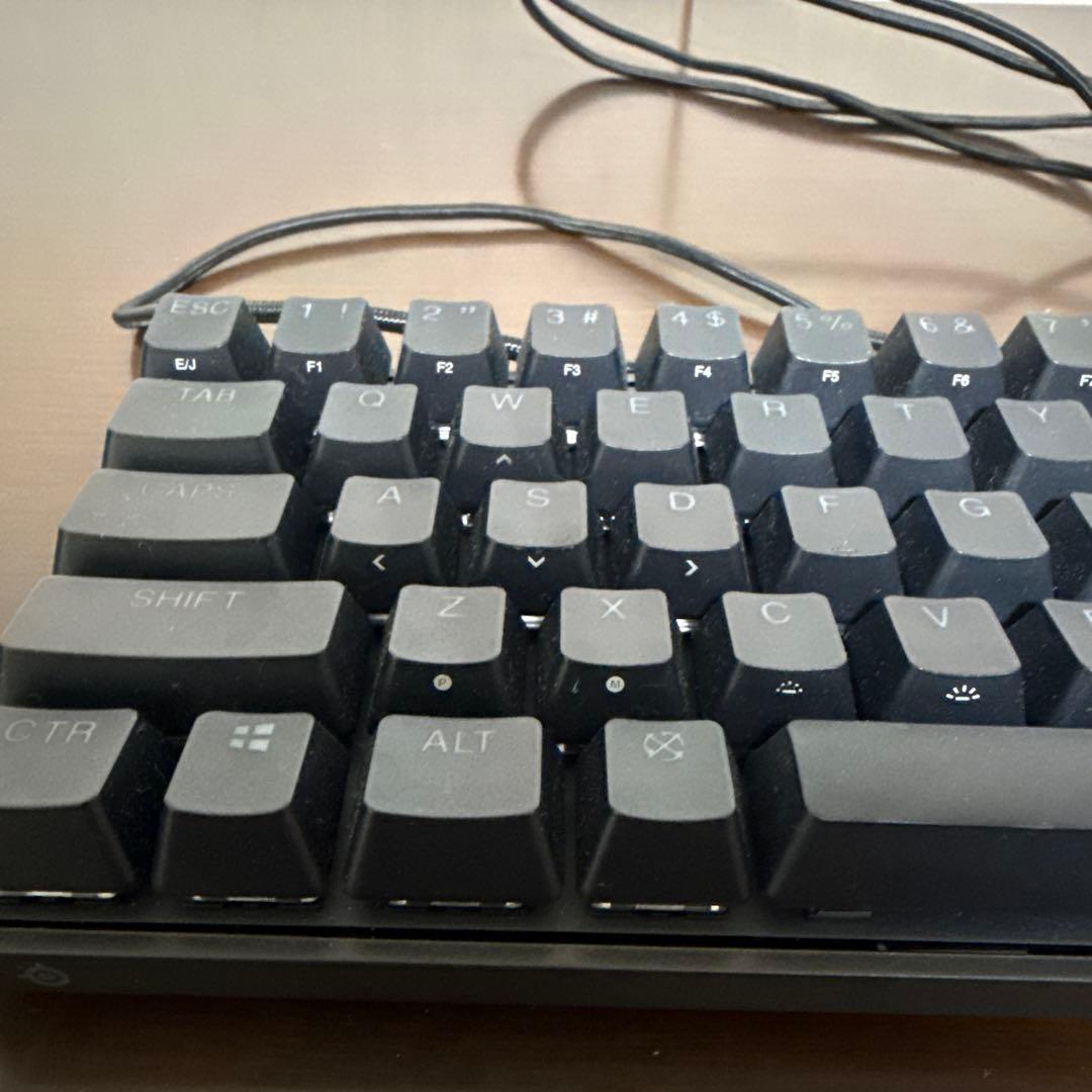 SteelSeries Apex Pro Mini キーボード本体
