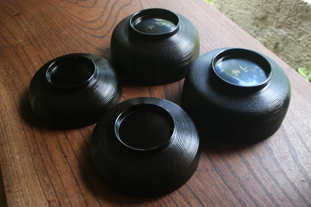 デッドストック！極上糸目黒漆に風情ある吹寄せ蒔絵の映える大椀2点（検輪島塗雑煮椀