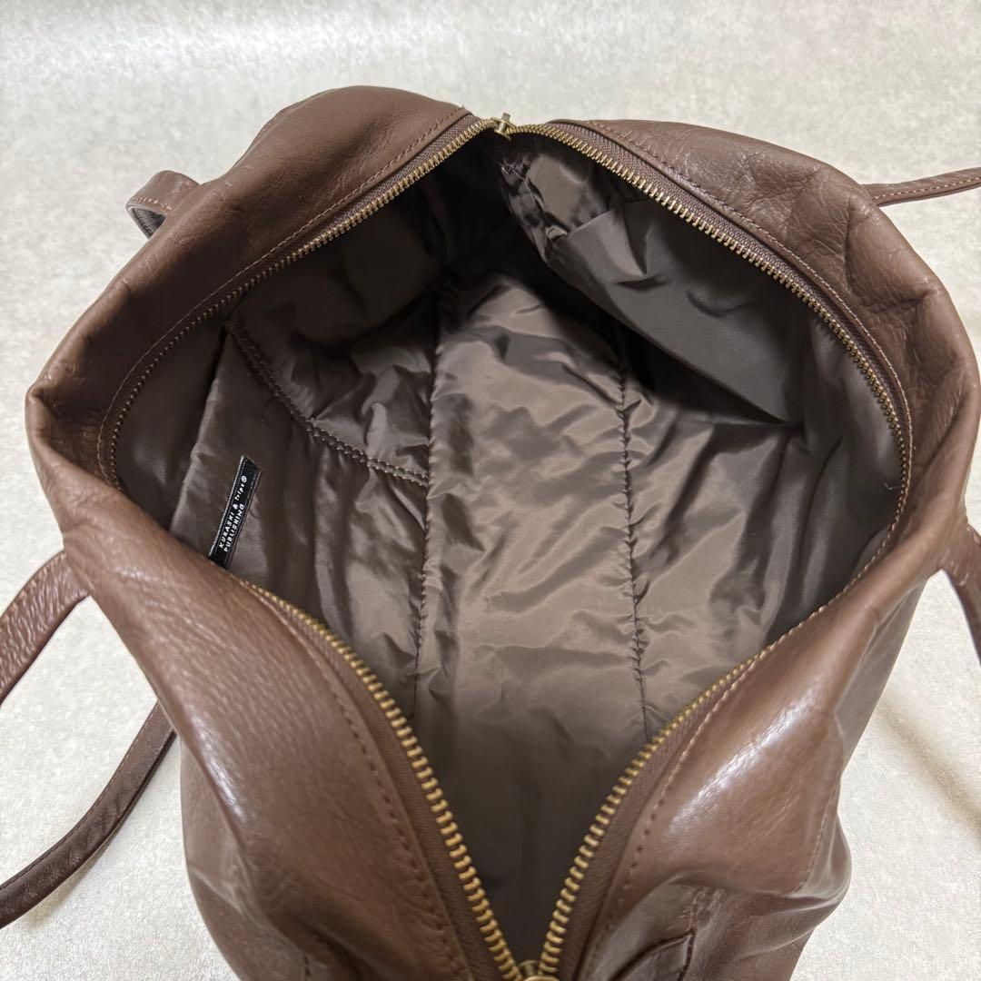 「がんばりどきも私らしく」一田憲子さんとつくったラウンドレザーバッグブラウン