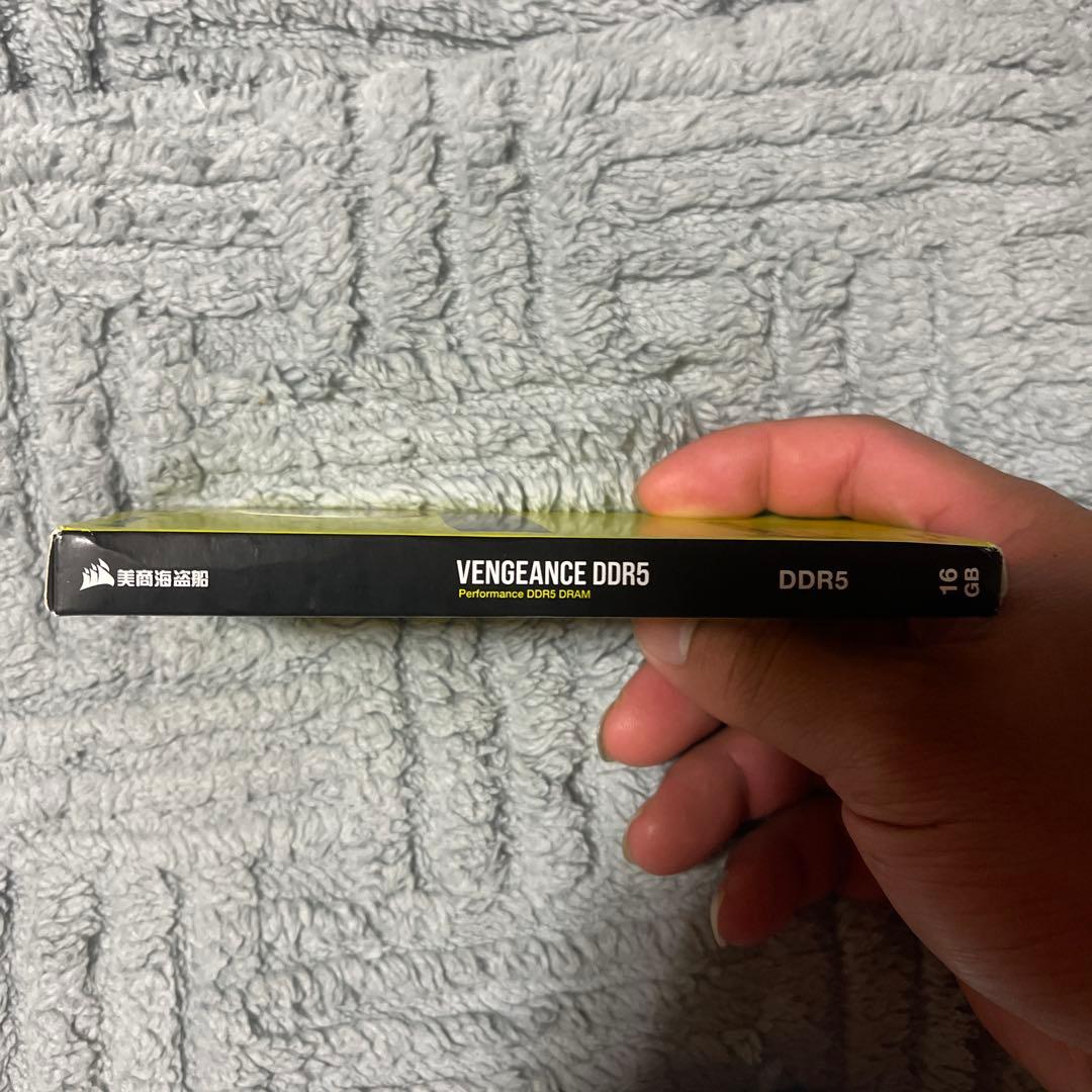 キーボード Corsair Vengeance RGB DDR5-16GB