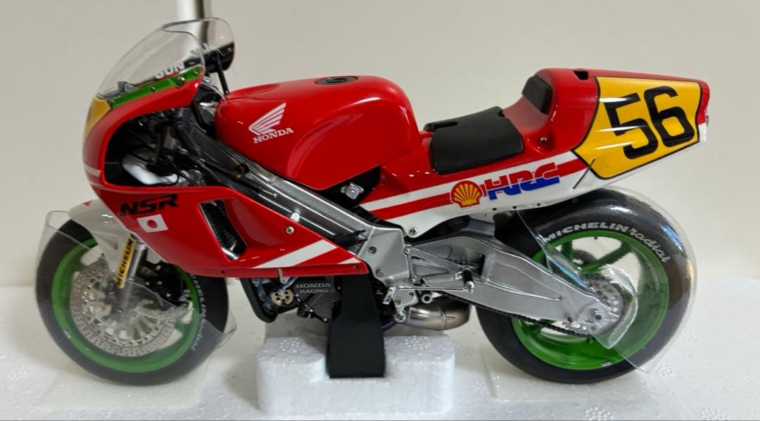 AUTOart 新品　バリバリ伝説HONDA NSR500 ヘルメット付属