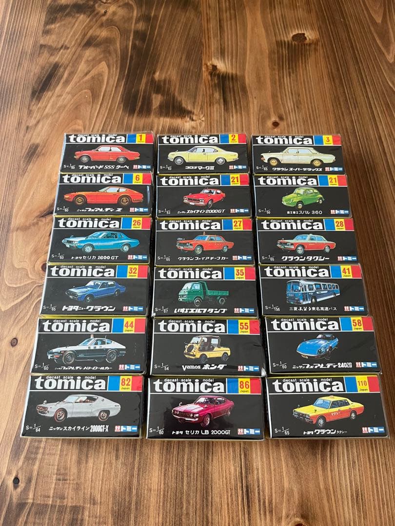 トミカ 30周年復刻18台セット　新品・未開封