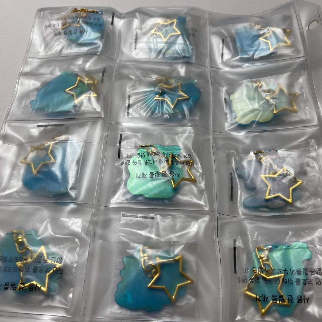 韓国ちいかわホログラムキーホルダー