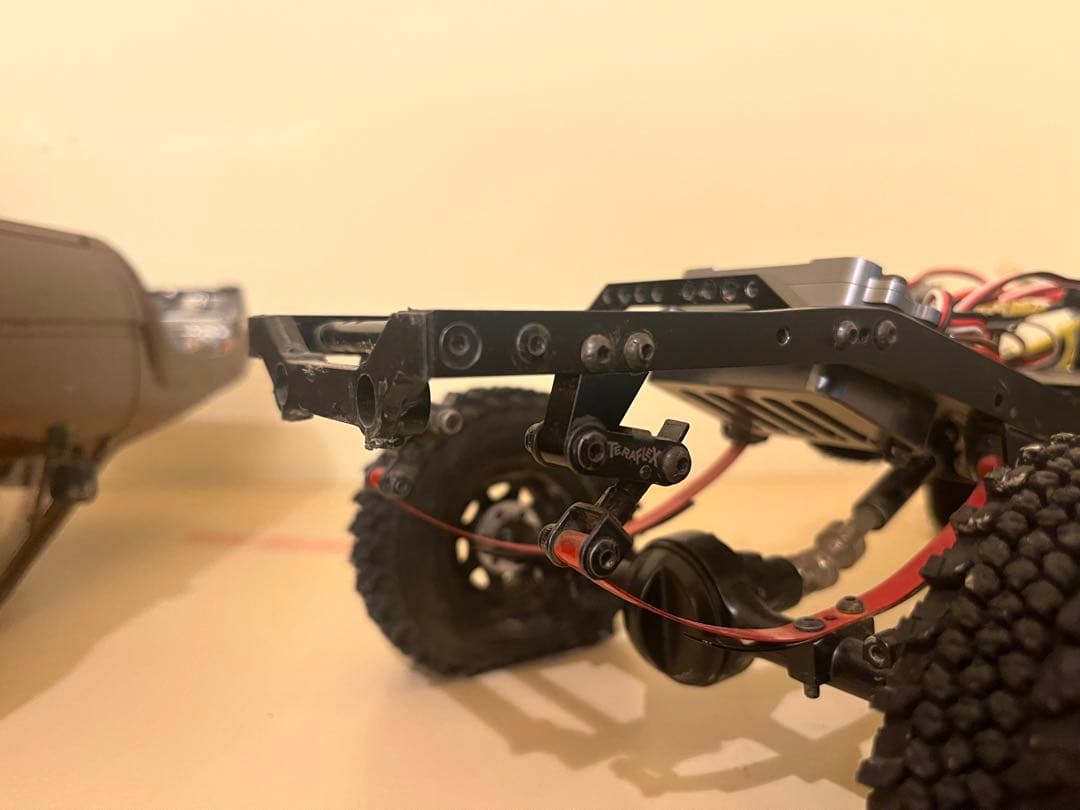 ブリハイ　クローラー