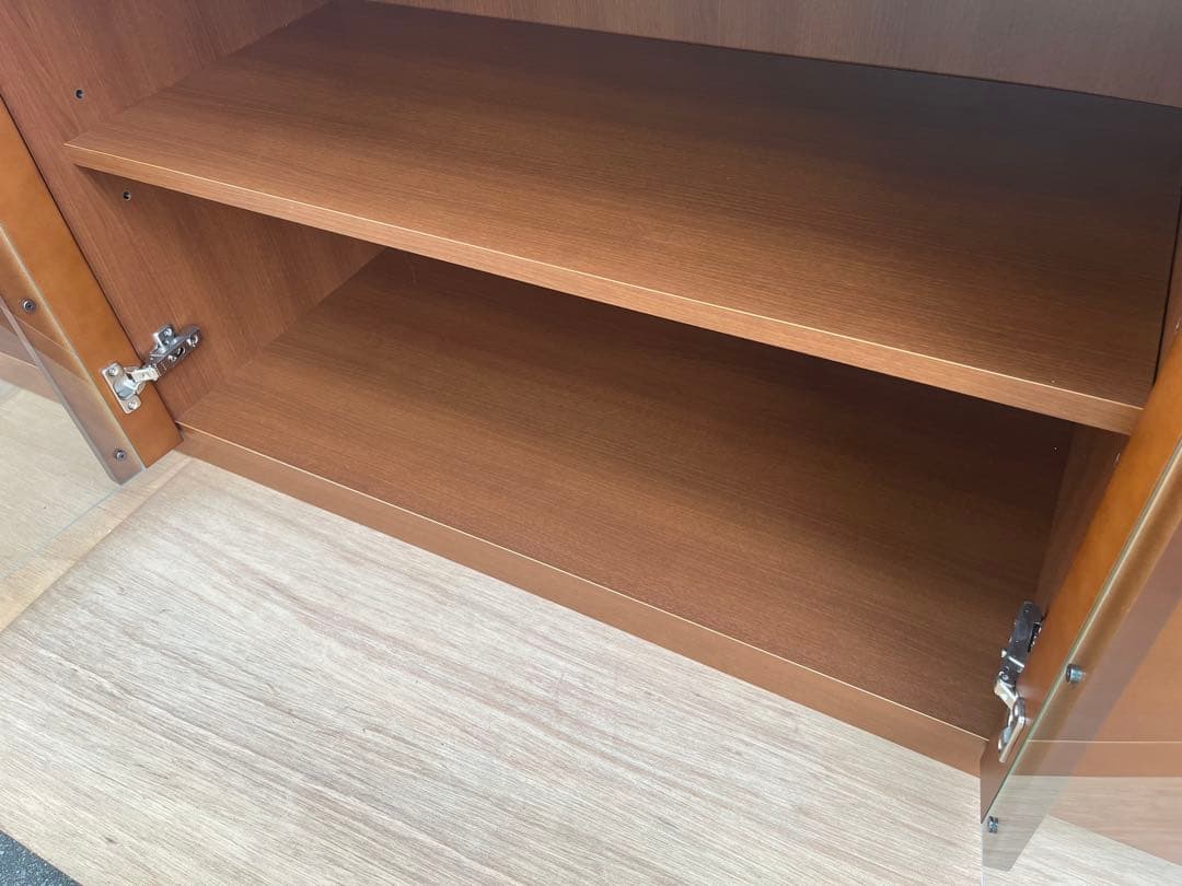 Oliver オリバー　サイドボード　34万　美品　展示品　モダン　キャビネット