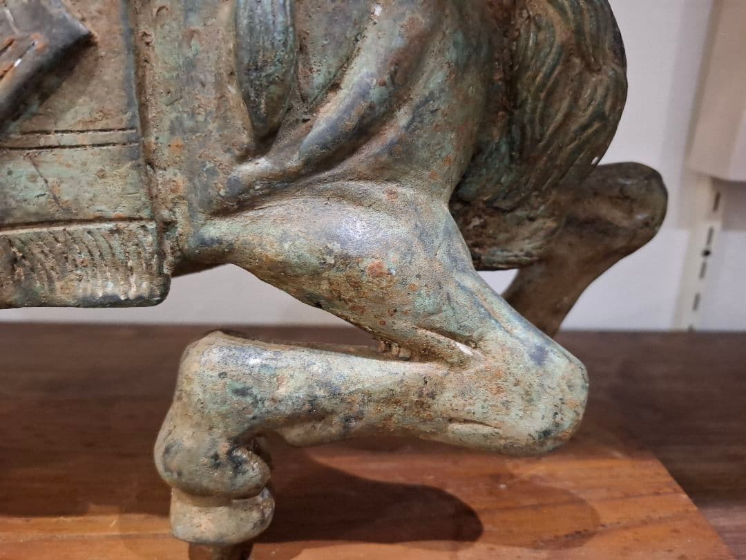 名豪家蔵出し ブロンズ馬の彫刻 台座有り