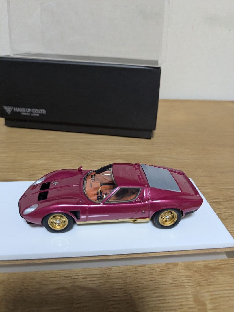 アイドロン　メイクアップ　 1/43 ランボルギーニ イオタ SVJ　EM395