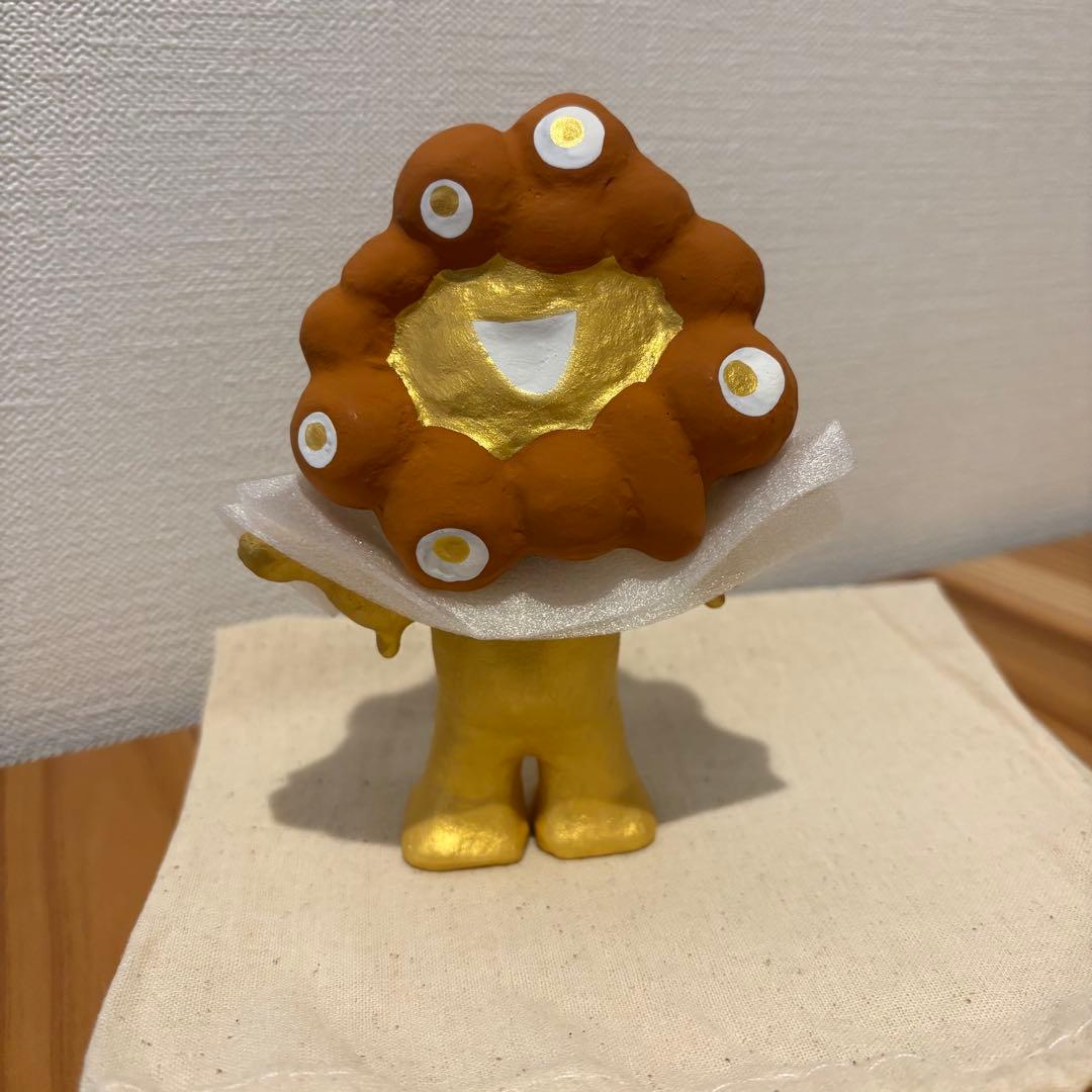 新品　ミャクミャク　張子　張り子　フィギュア　伝統工芸　金　ゴールド