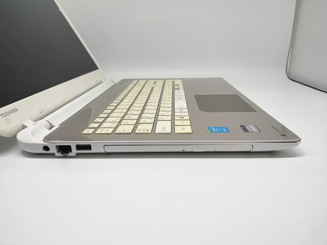 【東芝】爆速 Corei7/新品SSD128GB ノートパソコン E8