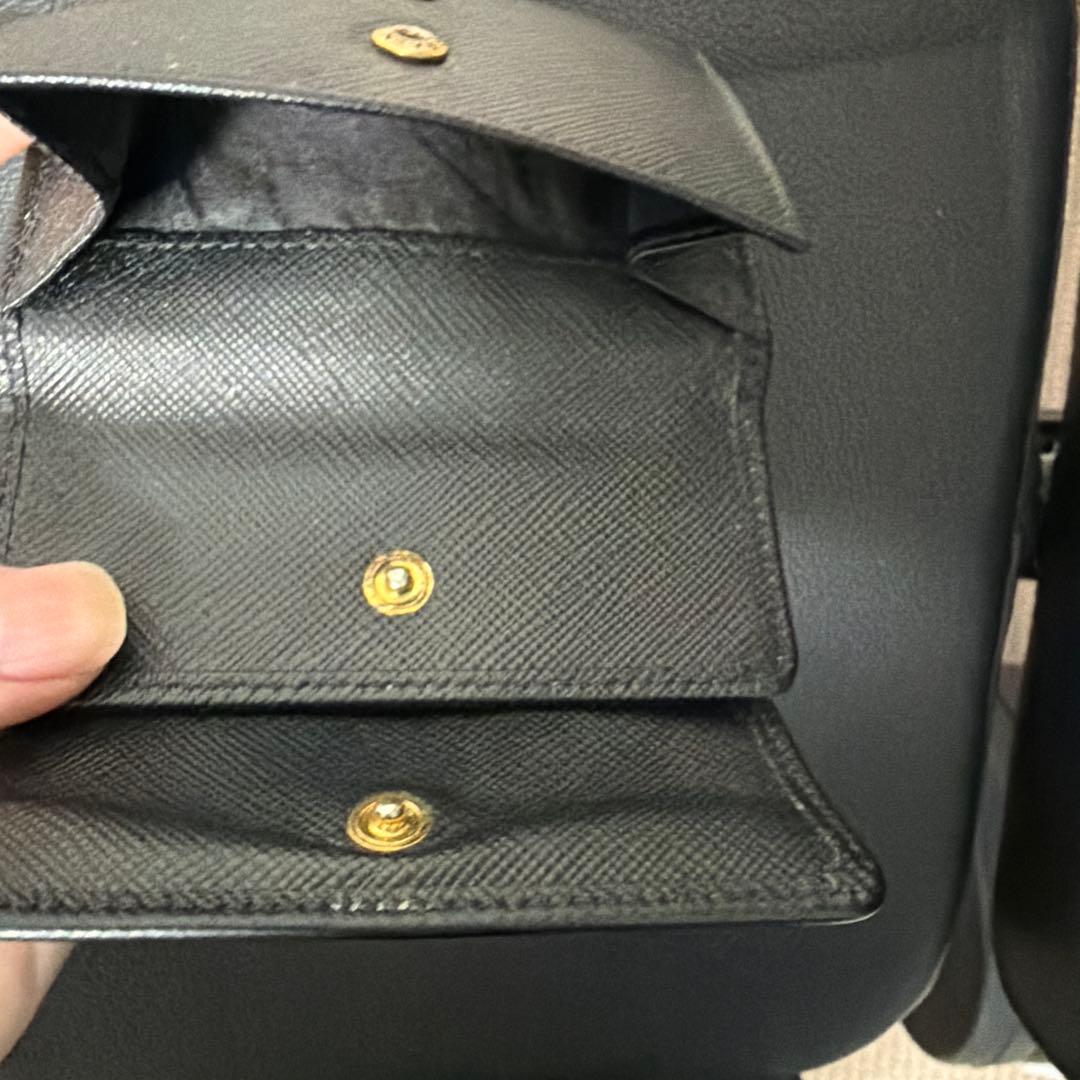 PRADA ブラック レザー 三つ折り財布