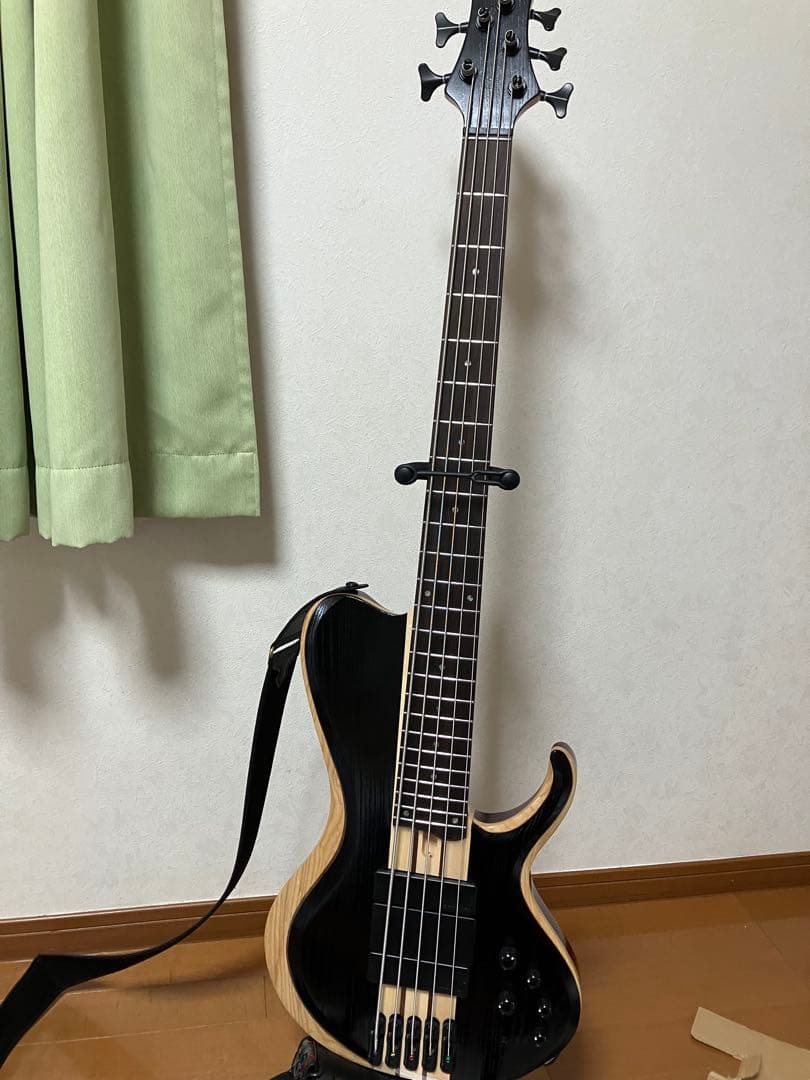 Ibanez BTB865SC-WKL 5弦エレキベース