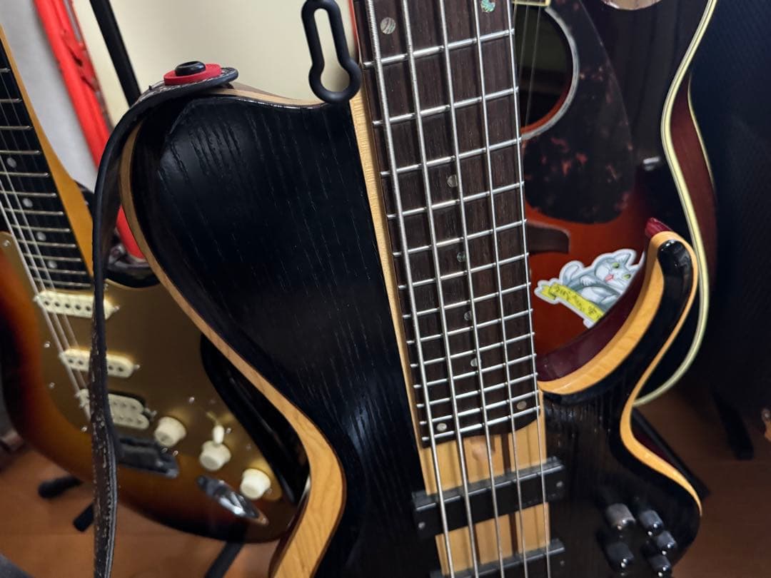 Ibanez BTB865SC-WKL 5弦エレキベース