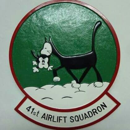 嘉手納①点41STairborne新品 USAF OKINAWA 空軍 プラック