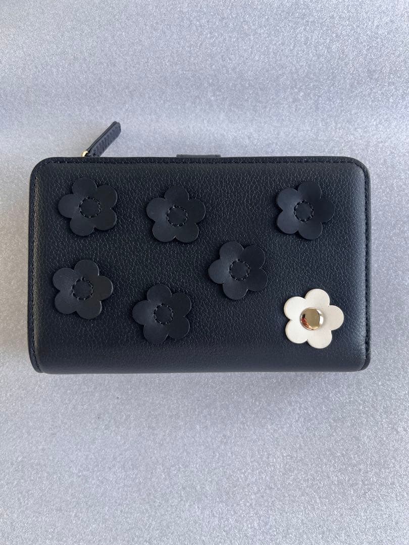 【値下げ】MARY QUANT フーリーDパッチ Lウォレット ブラック