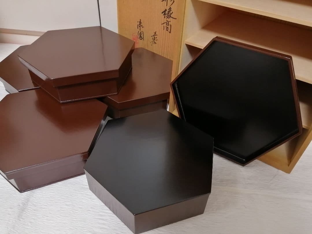 最終　漆園　漆専堂　亀甲形　菓子器　弁当箱　塗り　五客　茶道　懐石　木箱　六角形