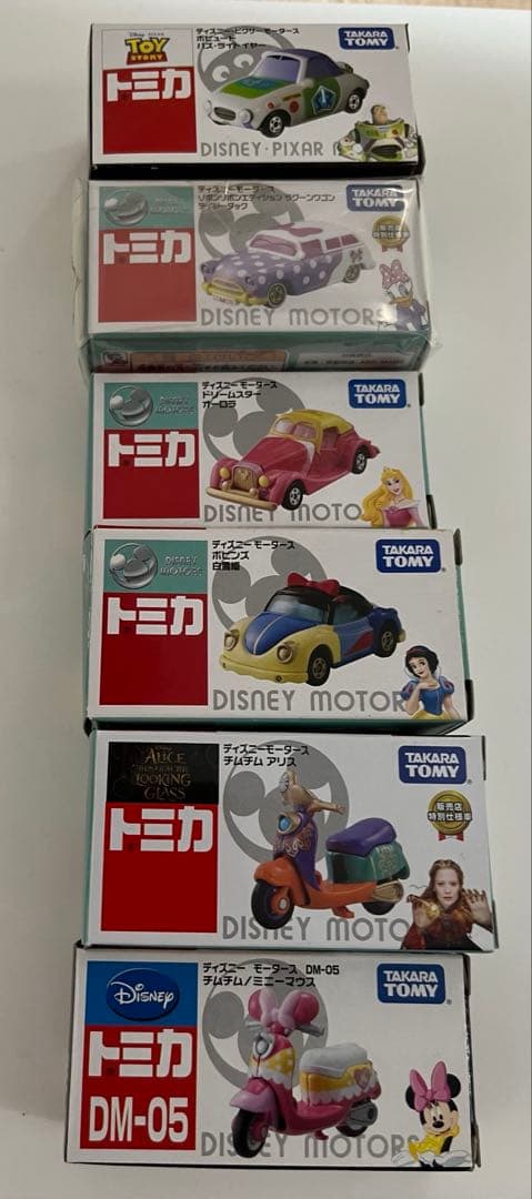 ディズニートミカ ディズニーモータース　まとめて　12台　セット