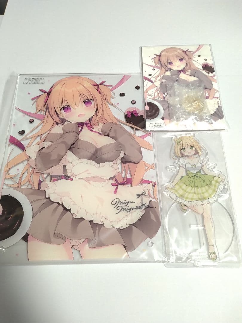 宮坂みゆ FANBOX支援者 継続特典 直筆サイン入り アクリルパネル 等