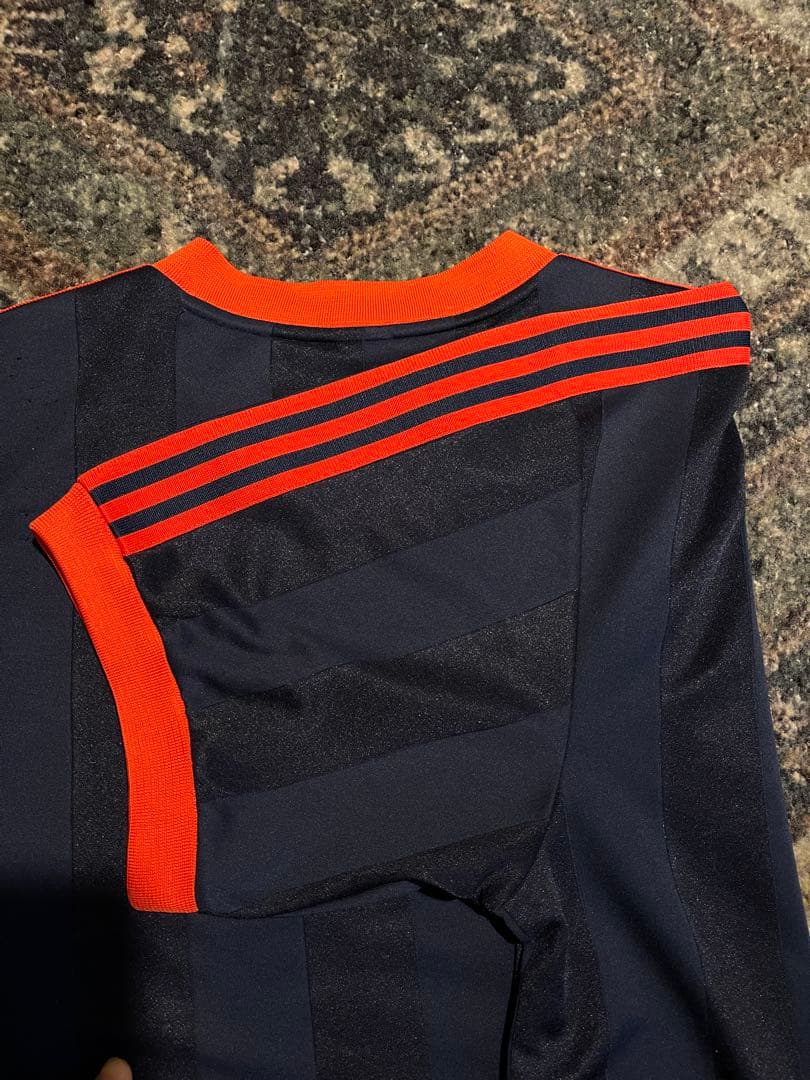 adidas Gosha Rubchinskiy Tシャツ ネイビー/オレンジ