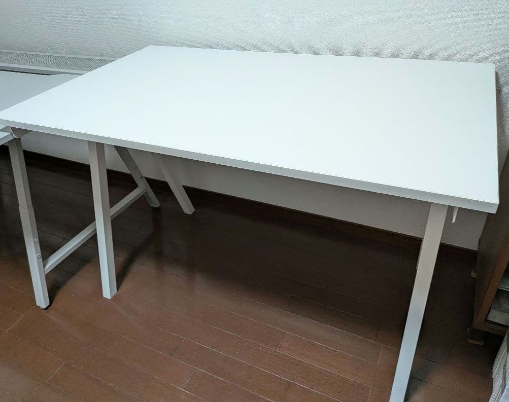 【送料込み】美品　IKEA デスク　トロッテン　幅120 × 奥行60×高さ75