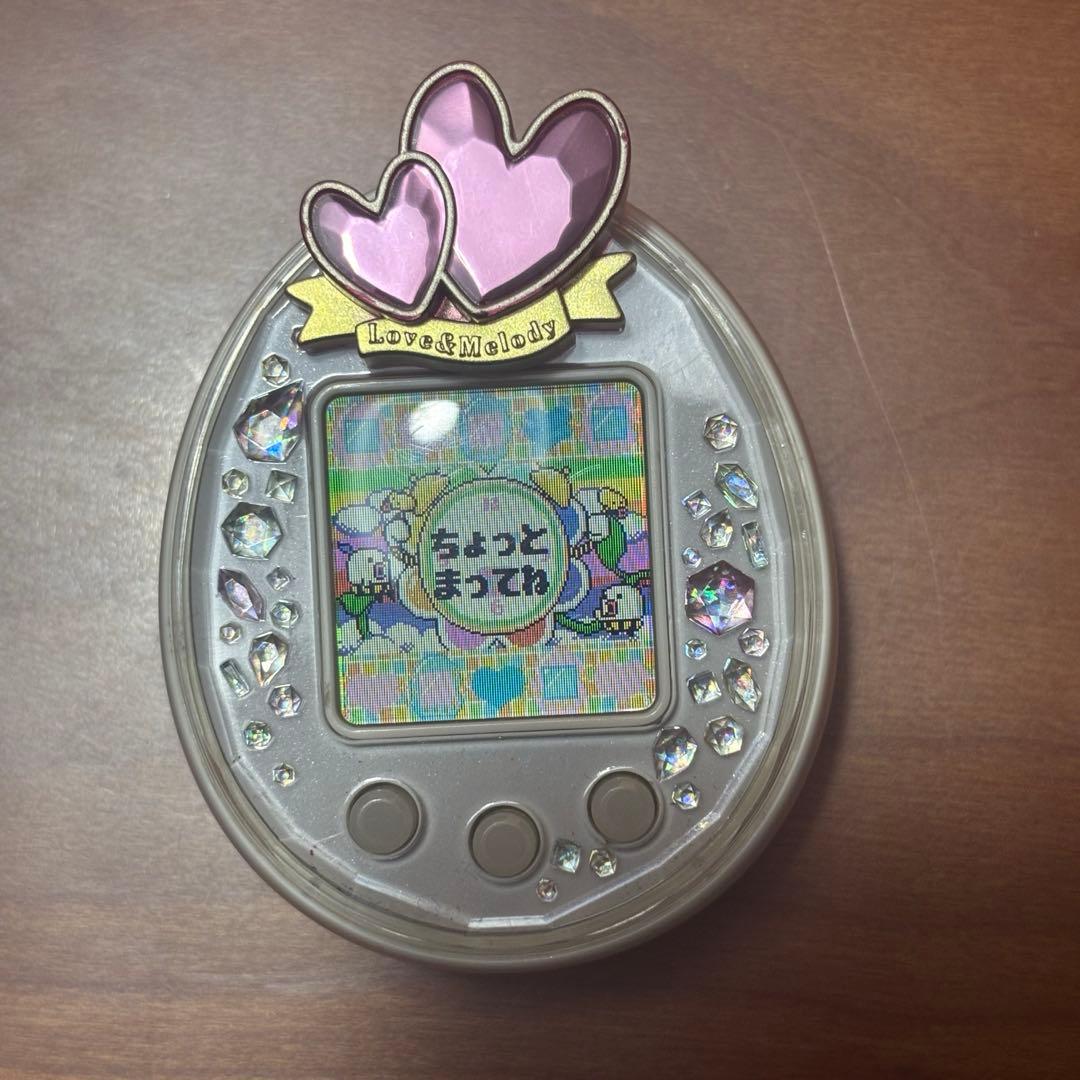 たまごっちピース　ホワイト　Tamagotchi P's ピアス付き
