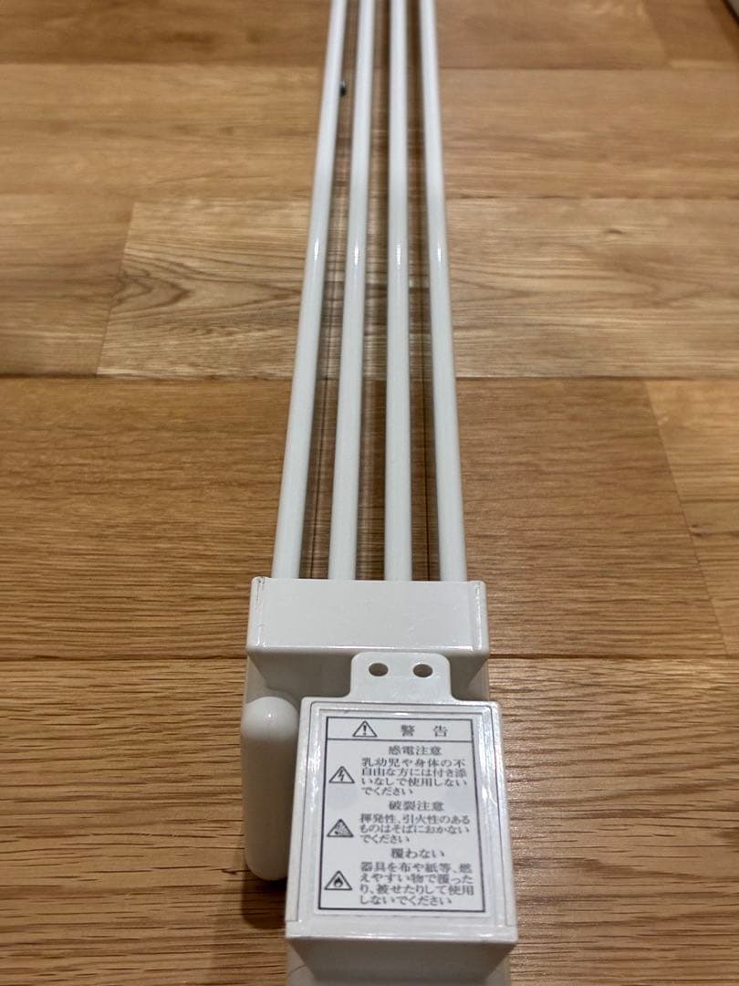 森永エンジニアリング　ウインドーラジエーター W/R-1219 ホワイト