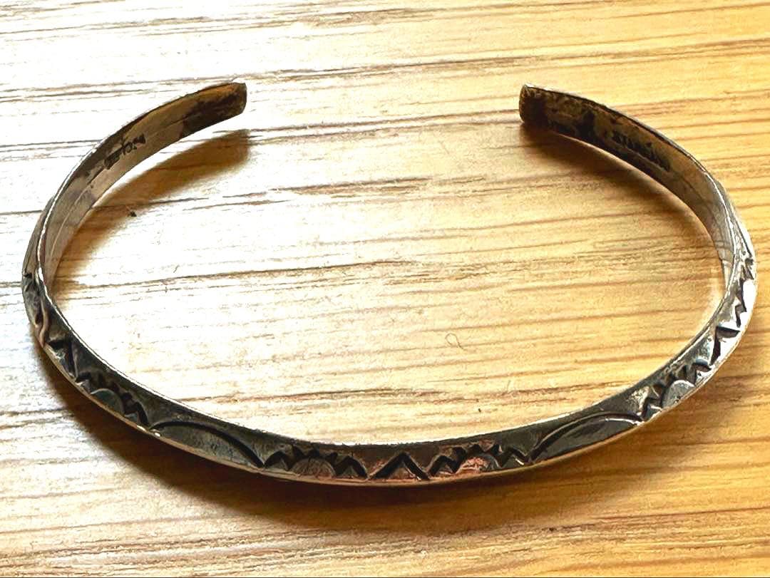 インディアンジュエリー Sterling Silver ナバホ バングル