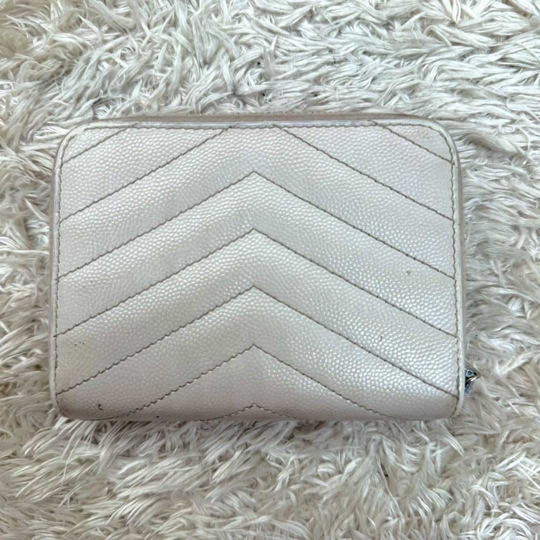 【美品】サンローラン 二つ折り財布 ホワイト Vステッチ キャビアスキン YSL