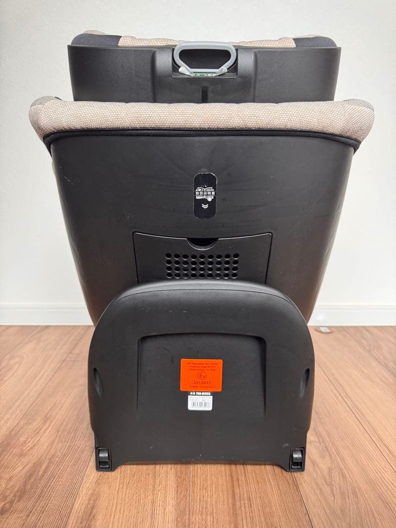 ターンレジェネクストST ISOFIX チャイルドシート 回転式R129対応