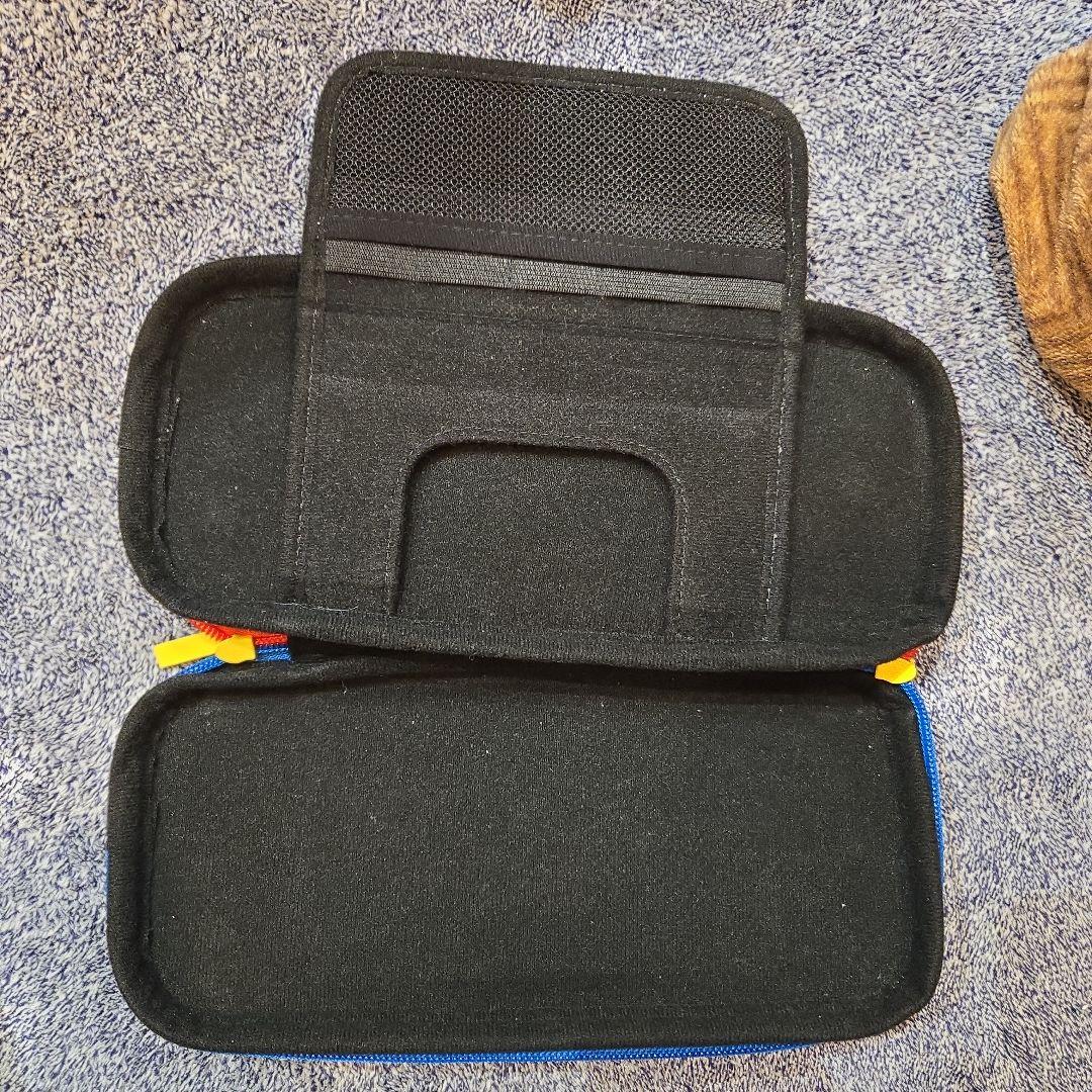 レッド Nintendo Switch 本体　中古