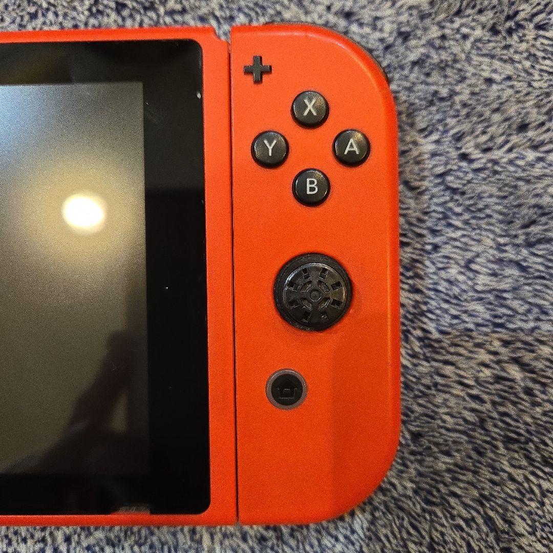 レッド Nintendo Switch 本体　中古