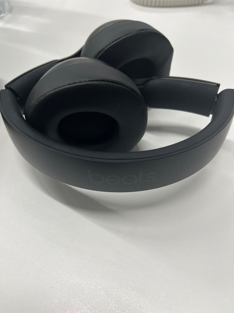 ヘッドホン beats solo pro