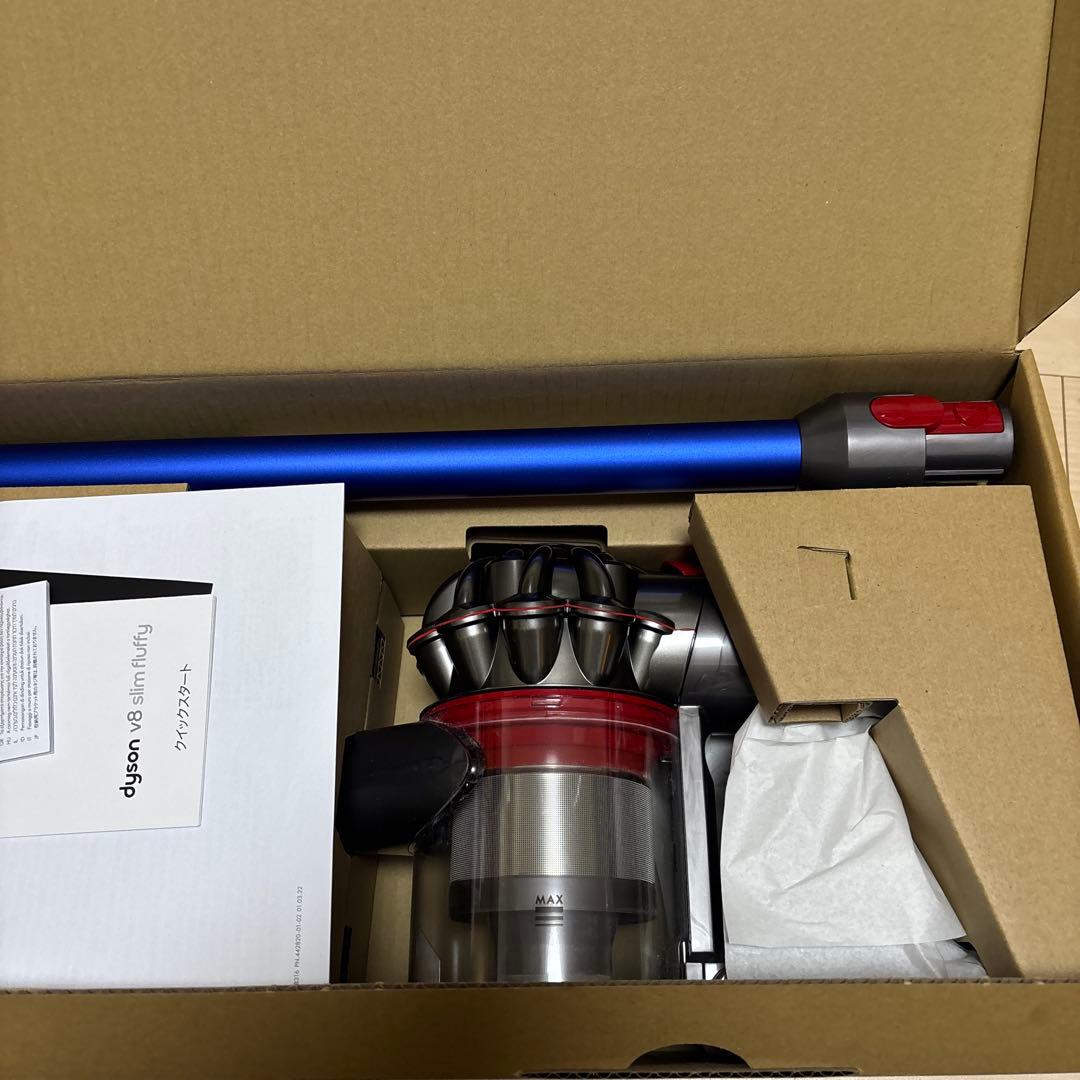 最終値下！ダイソンDyson 掃除機　V8 UN3481 コードレスクリーナー