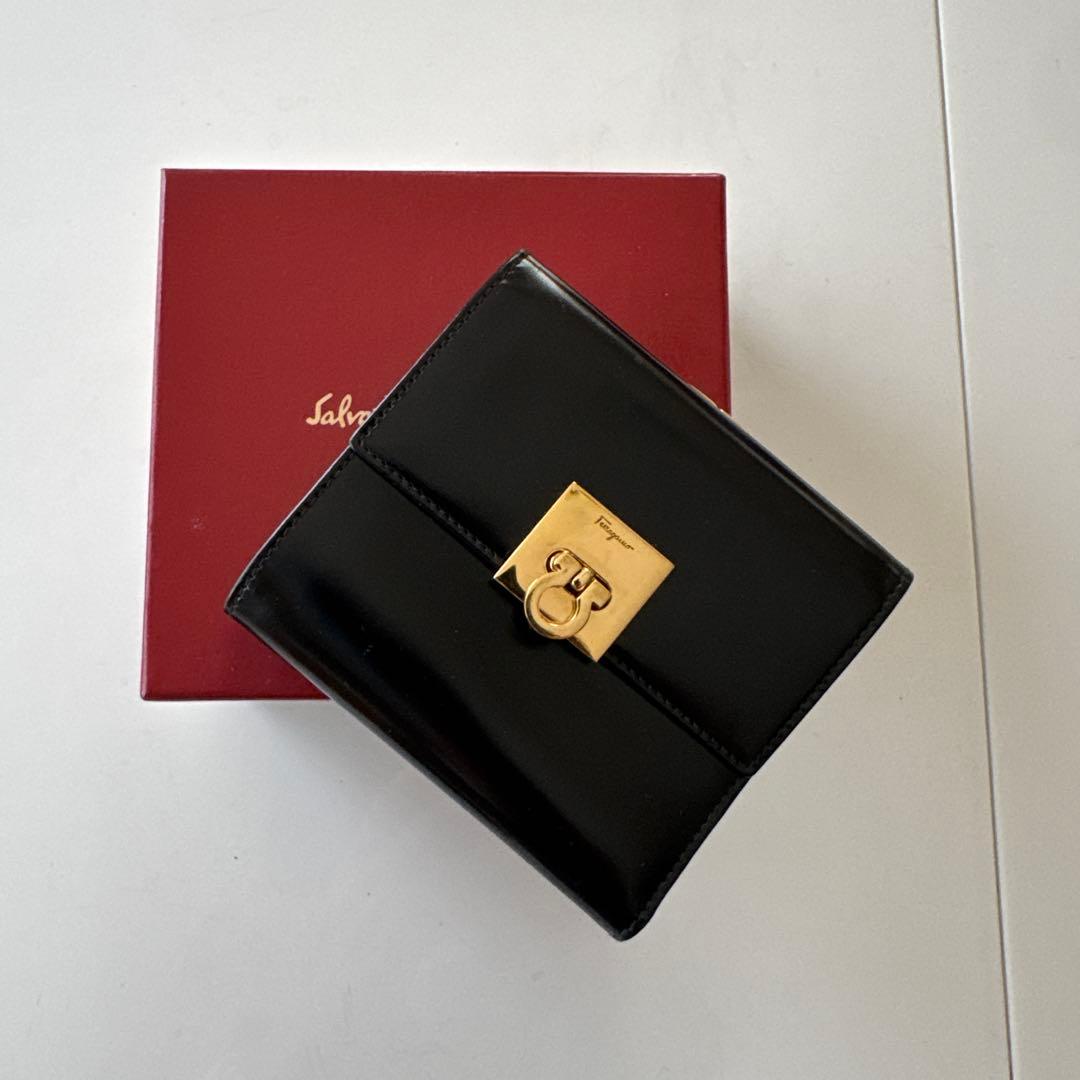 フェラガモ財布　マカロンさん