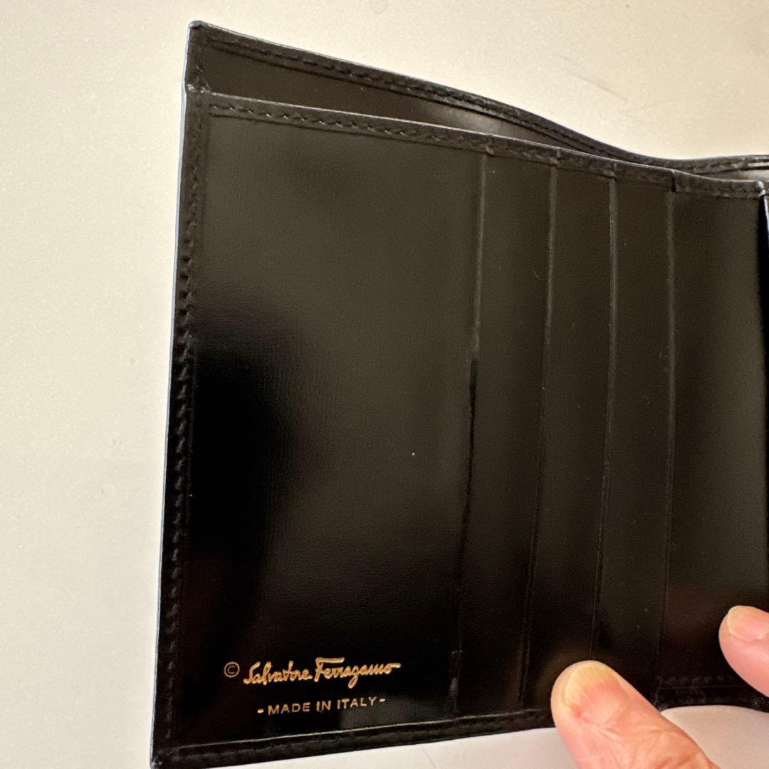 フェラガモ財布　マカロンさん