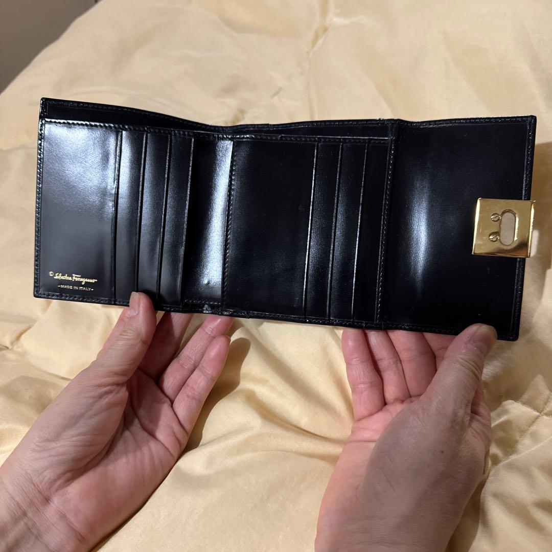 フェラガモ財布　マカロンさん