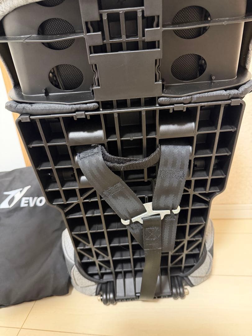 日本育児　トラベルベスト evo グレー