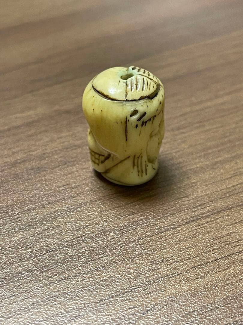 アンティーク メメント・モリ　キリスト　スケルトン　ロザリービーズ　骨　レア