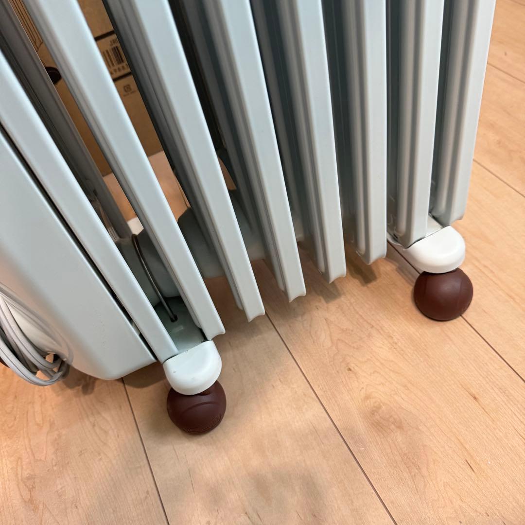 DeLonghi デロンギ オイルヒーター 10畳 JR0812-BR